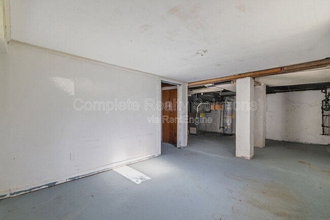 Building Photo - 2724 Pasteur Ave