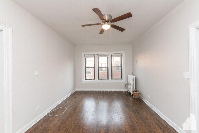 Building Photo - 1357 W Touhy Ave