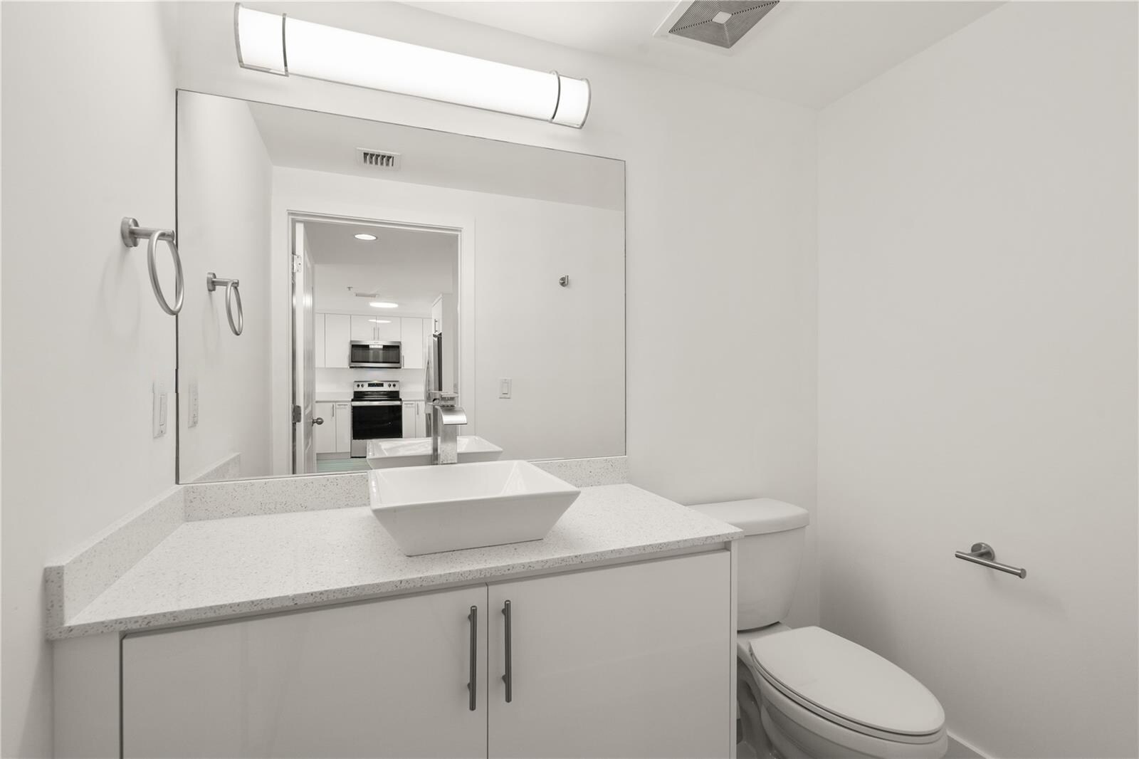 Building Photo - 1250 S Miami Ave