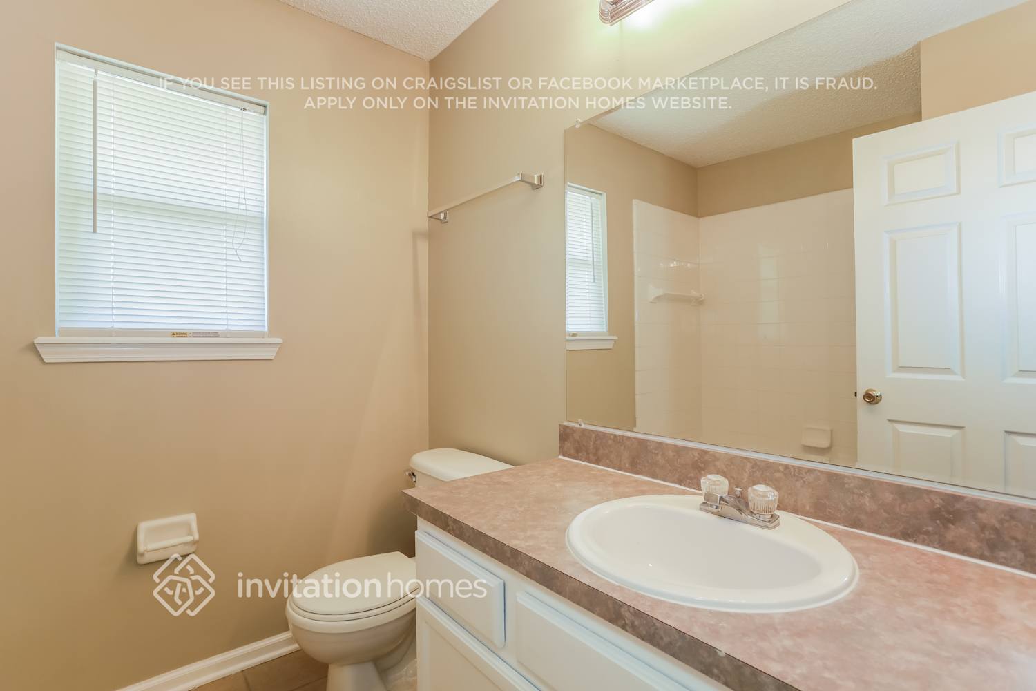 Building Photo - 2504 Serene Ct