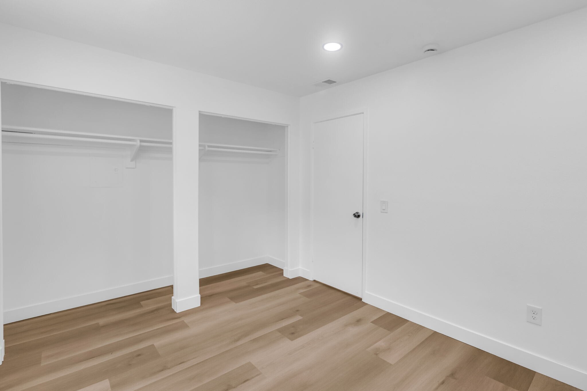 Building Photo - 3531 Rainbow Ln