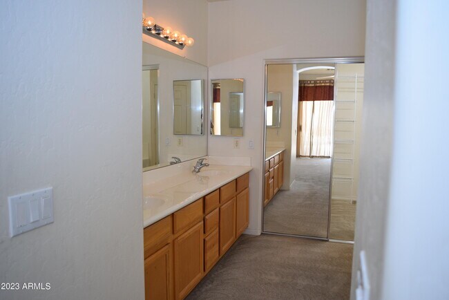 Building Photo - 3974 N 146th Ln