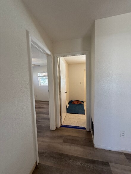 Building Photo - 1642 NE South St