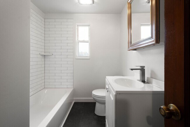 Building Photo - READY FOR MOVE IN! Check out this STUNNING 3 bedroom in Munhall!