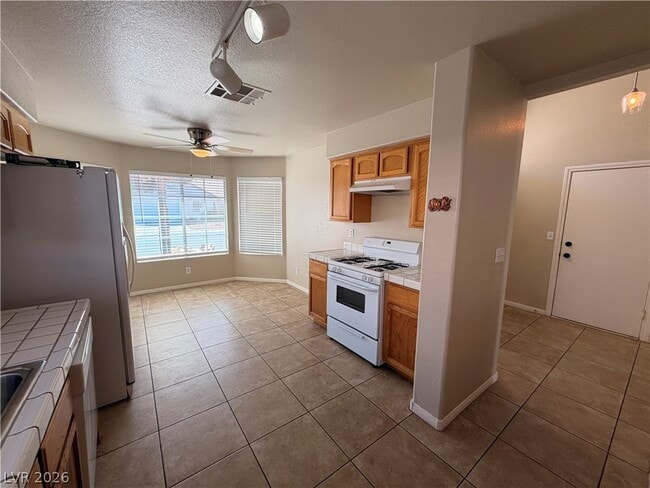 Building Photo - 3106 Alfa Romero Ave