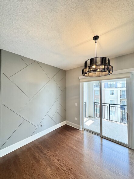 Building Photo - 4625 Piedmont Row Dr