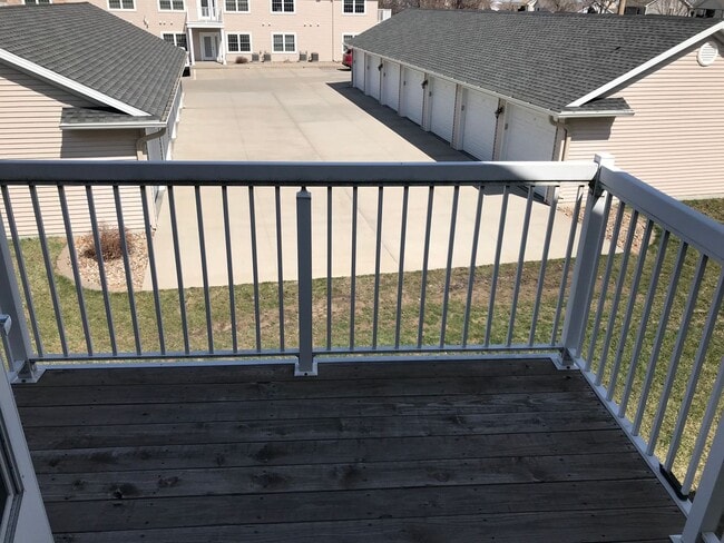 Building Photo - 3720 Tiverton Ct.