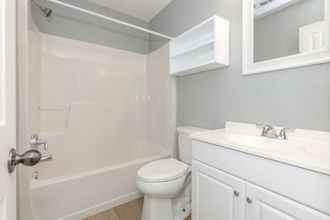 Building Photo - Freshly Renovated Rental Property