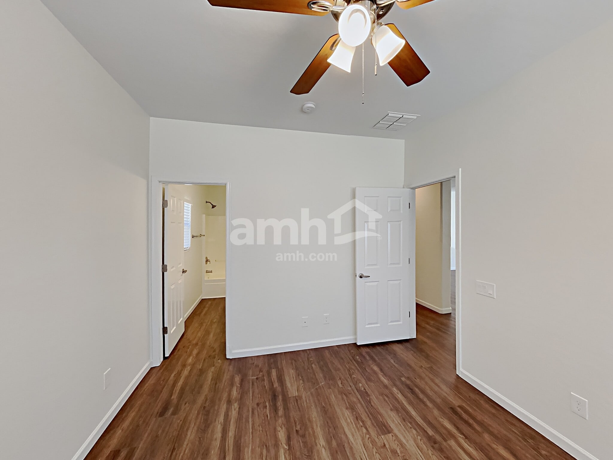 Building Photo - 15504 N 172nd Dr