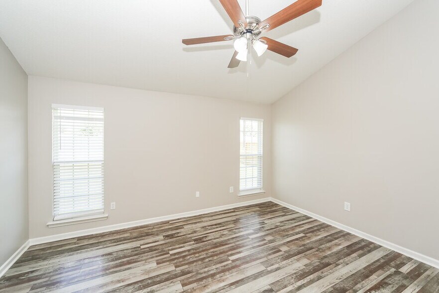 Building Photo - 6708 Kentbrook Dr