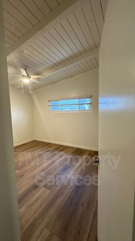 Building Photo - 17259 Walnut Ave