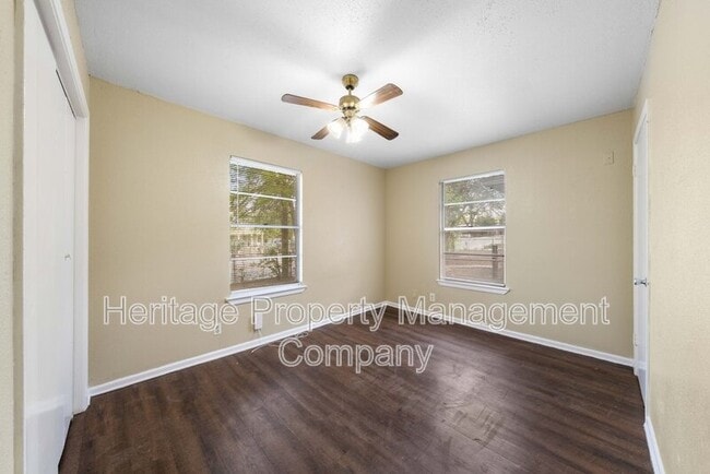 Building Photo - 138 Dora St