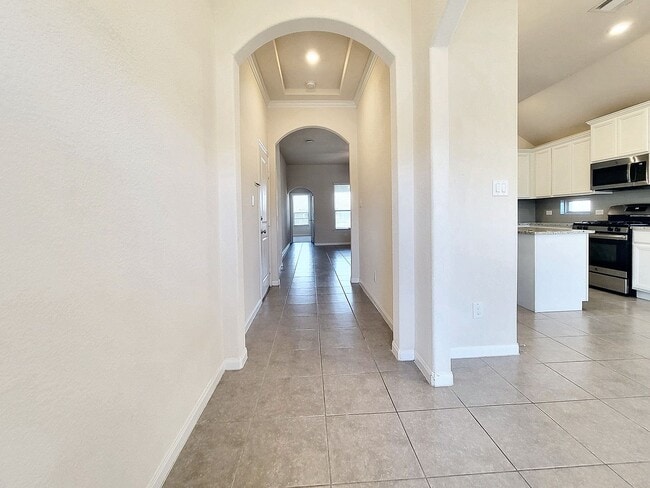 Building Photo - Beautiful One Level 3 BR / 2 BA Home for R...
