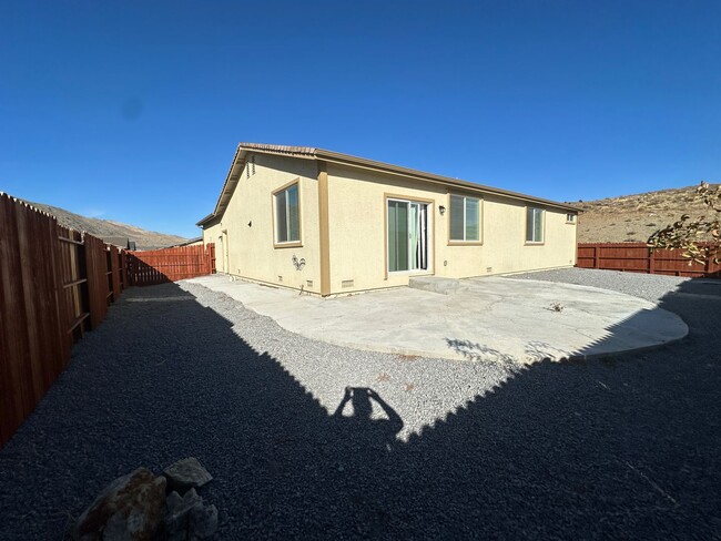 Building Photo - Beautiful single story -Cold Springs