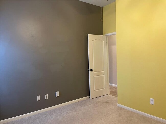 Building Photo - 608 Biscayne Bend Ln
