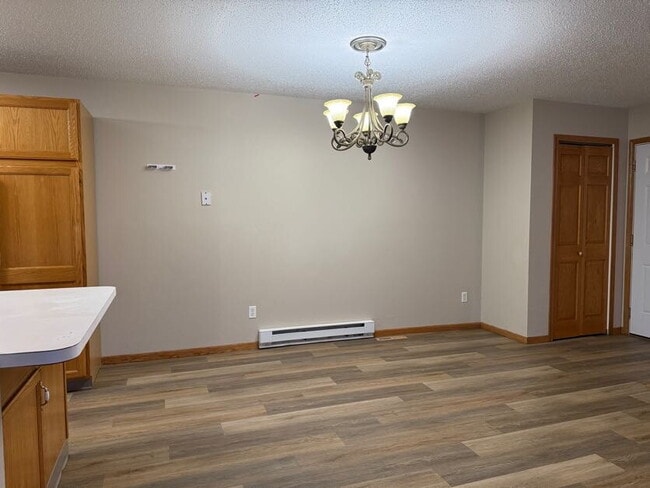 Building Photo - 2736-33 1/2 33 1/2 Ave S