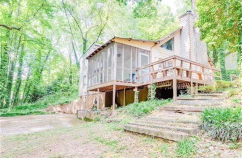 Building Photo - 790 Oak Dr