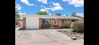 Building Photo - 11640 Mocho Pl NE