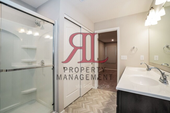 Building Photo - 992 Honeycomb Ln