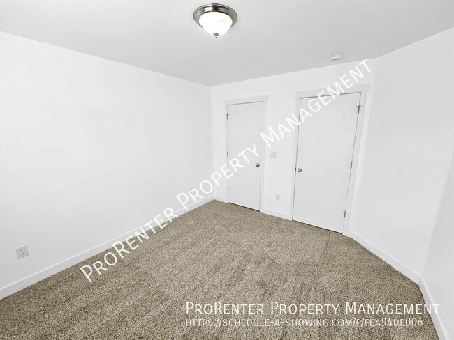 Building Photo - 15171 Gallant Dr