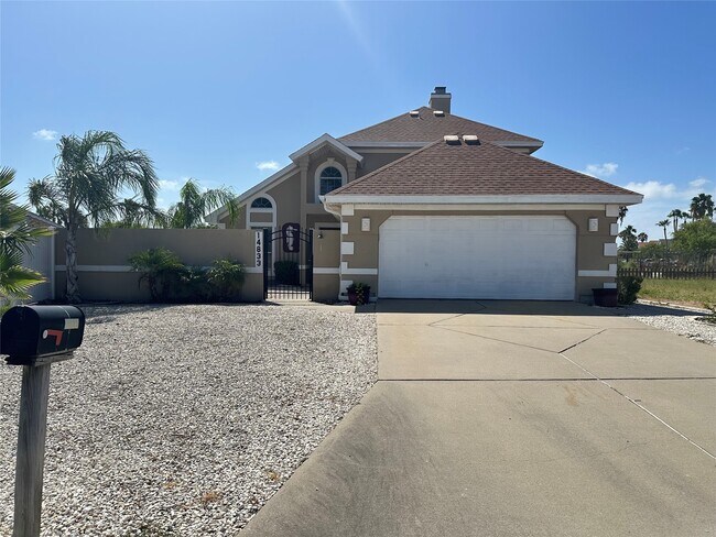 Primary Photo - 14833 Cobo De Bara Cir