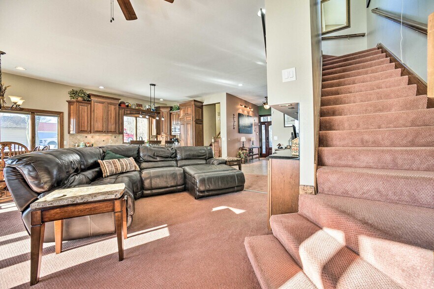 Building Photo - 5027 Harp Dr