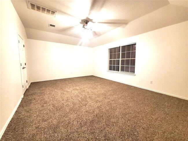 Building Photo - 17909 Maxa Dr