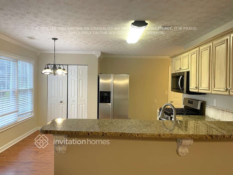 Building Photo - 9008 Mallory Ln