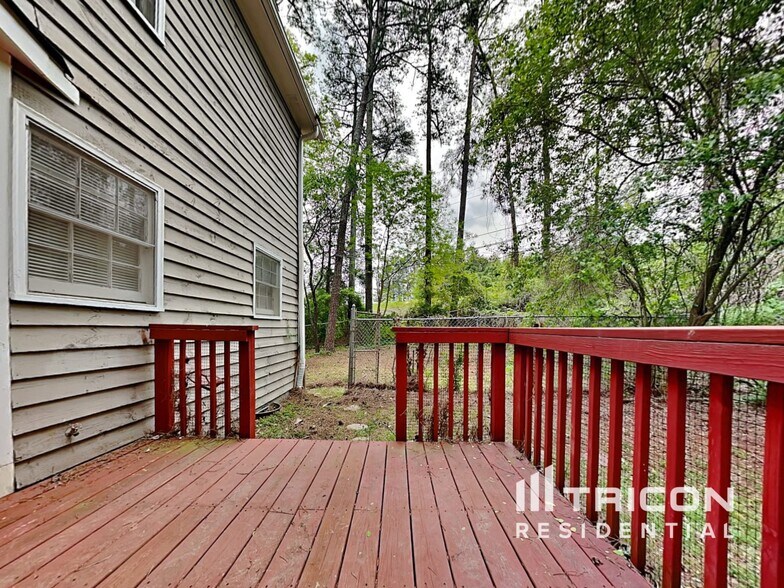 Building Photo - 1444 Riverwood Ct