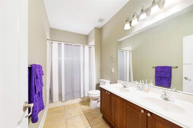 Building Photo - 12803 Holdenbury Ln