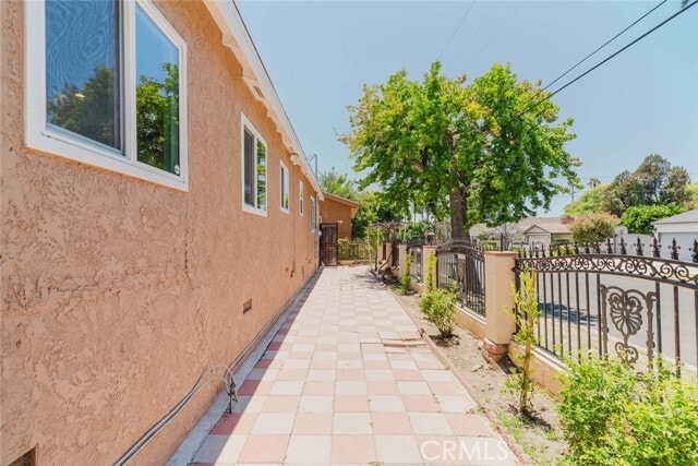 Building Photo - 13856 Runnymede St