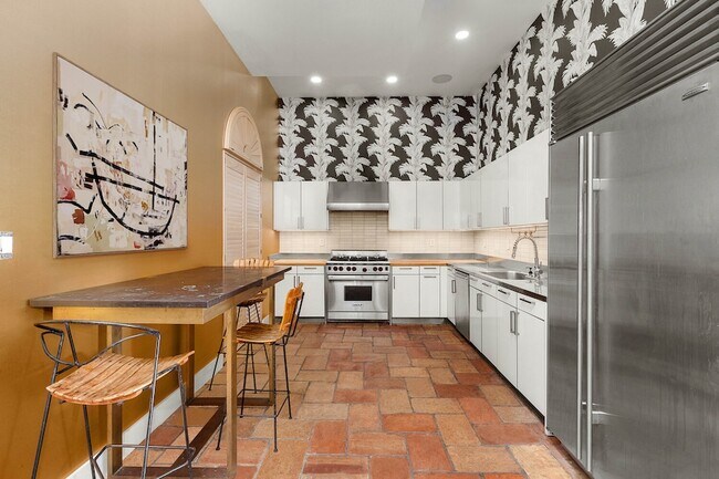 Building Photo - 85 N 3rd St