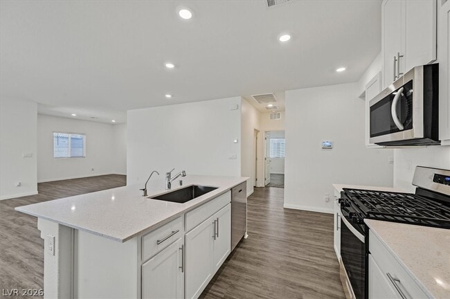 Building Photo - 7451 Mason Springs Ave
