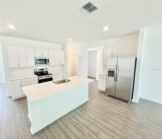 Building Photo - 8387 SW 41st Terrace