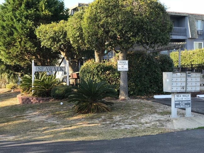 Building Photo - Sea Walk Villas #7