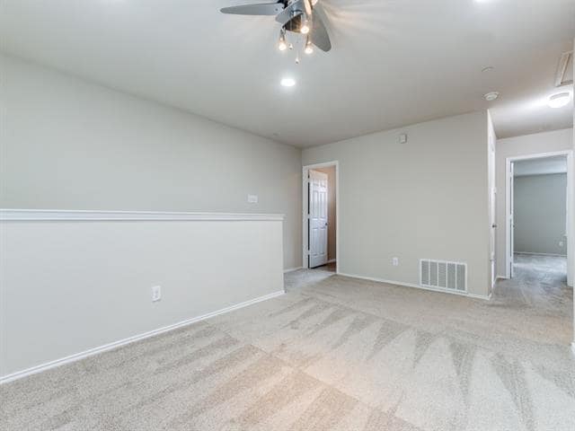 Building Photo - 5948 Lost Valley Dr