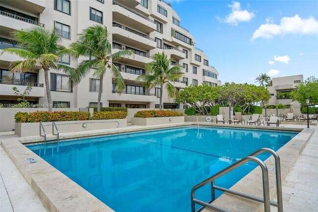 Building Photo - 201 Crandon Blvd