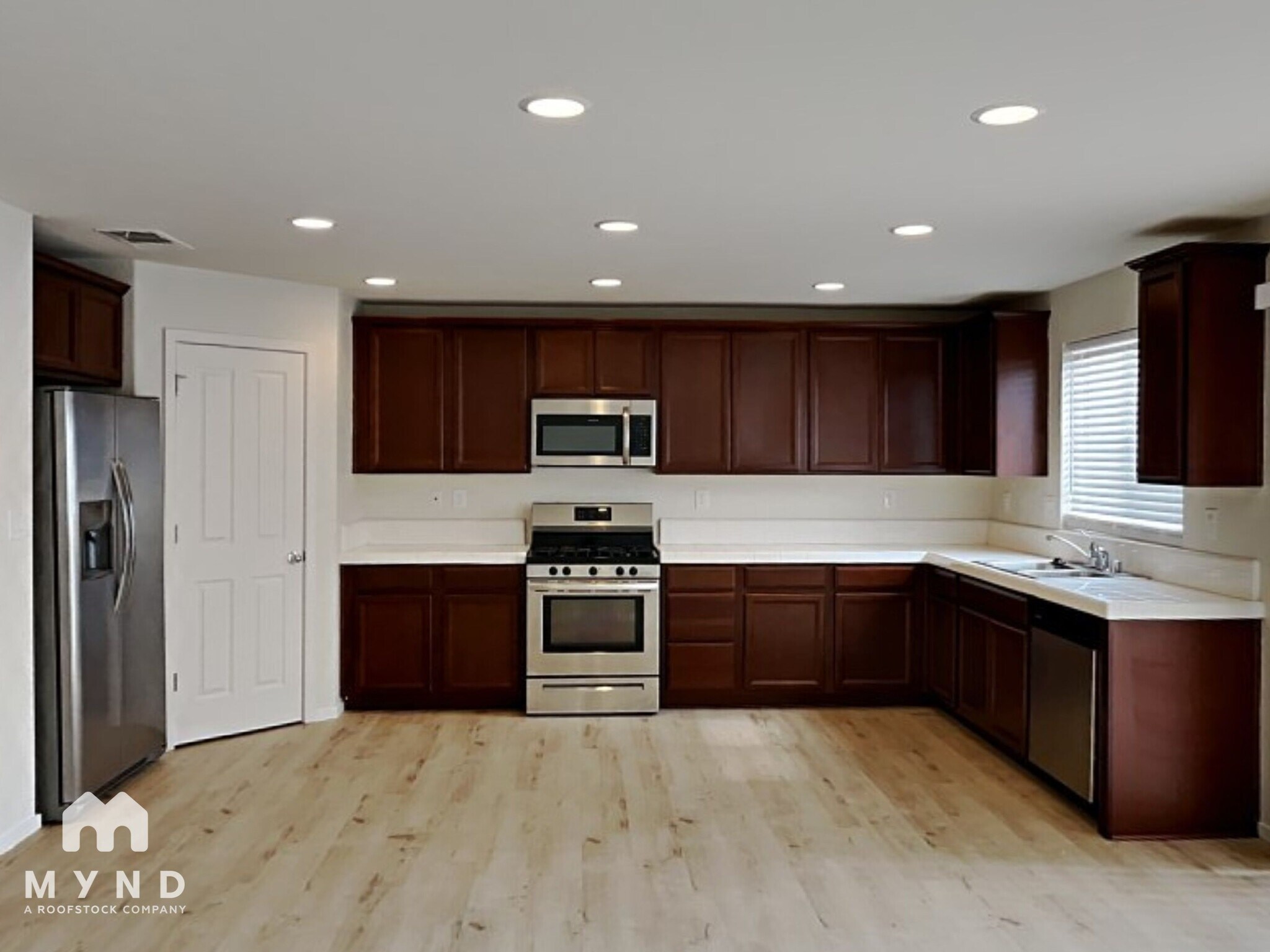 Building Photo - 14341 Durham Dr