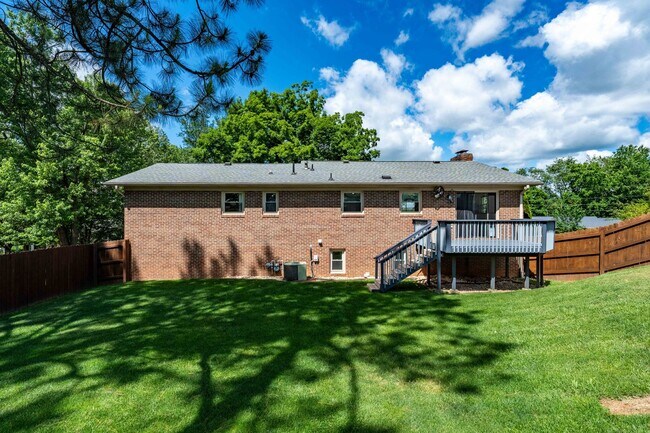 Building Photo - JC Rental Available. Prime location