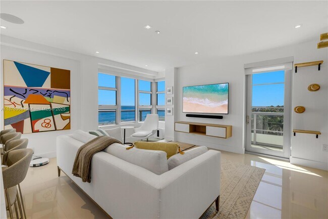 Building Photo - 3739 Collins Ave