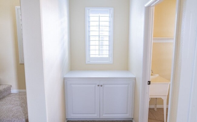 Building Photo - 4230 Vía Angelo