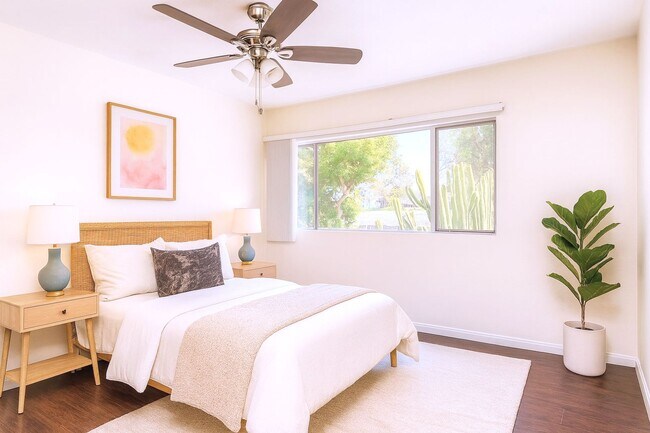 Building Photo - Charming 1Bed 1Bath in the Heart of Silver...