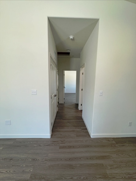 Building Photo - 9705 Krista Vineyard Way