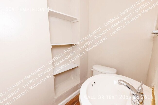 Building Photo - 504 Templeton Rd