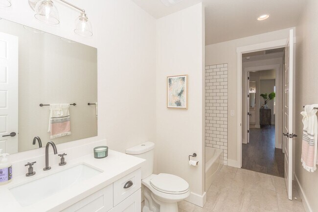 Building Photo - Beautiful Chino Valley Home!