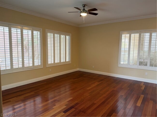 Building Photo - 572 Fox Links St