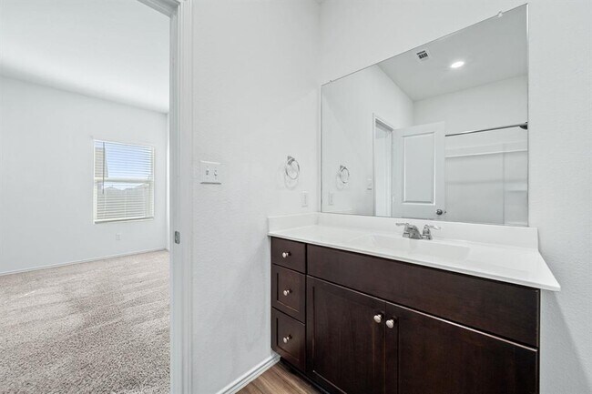 Building Photo - 13601 Mussel Rn