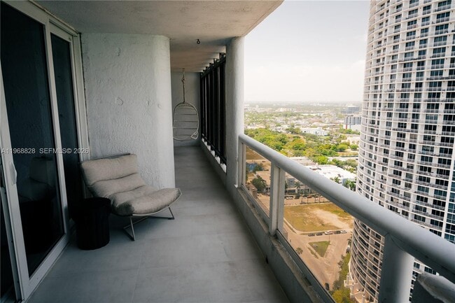 Building Photo - 1717 N Bayshore Dr