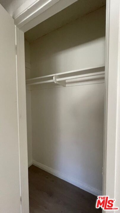 Building Photo - 832 S Gramercy Pl