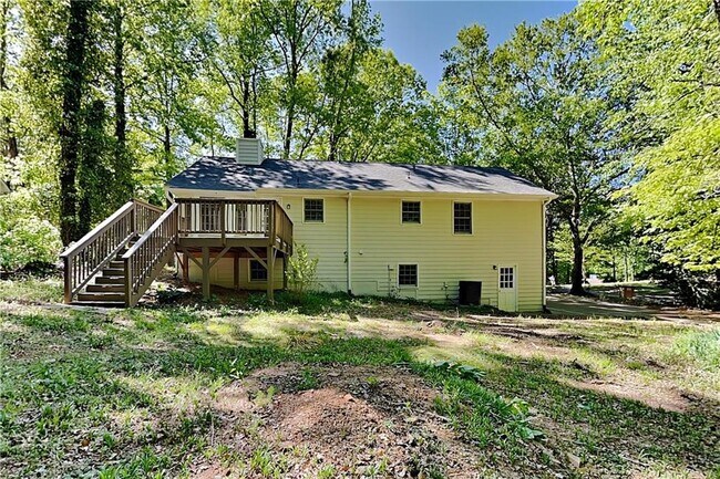 Building Photo - 2693 Raven Trail NE